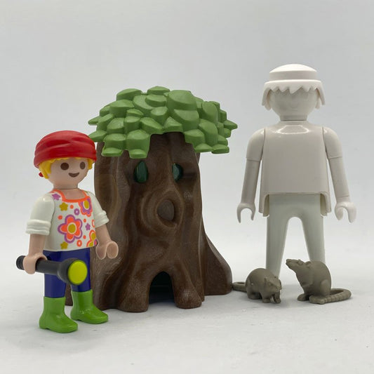 Playmobil Nina en el Bosque en Halloween