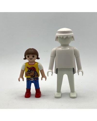 Playmobil Niña Morena