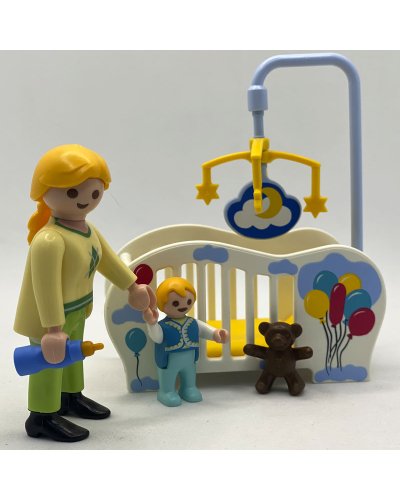 Playmobil Mamá con Bebe y Cuna
