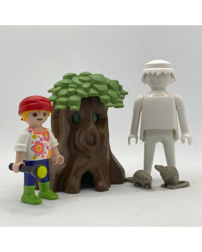 Playmobil Niña en el Bosque en Halloween