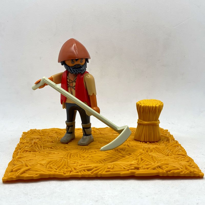 Playmobil Aldeano con Guadaña y Paja FCO883