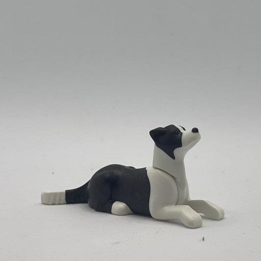 Playmobil Perro Blanco y Negro tumbado