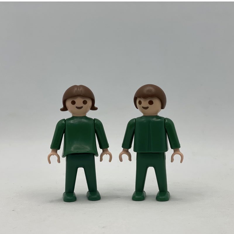 Playmobil pareja ninos verdes