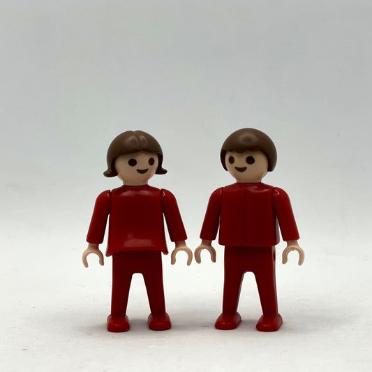 Playmobil pareja ninos rojos