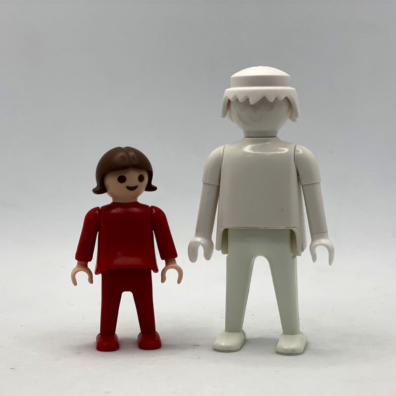 Playmobil pareja ninos rojos