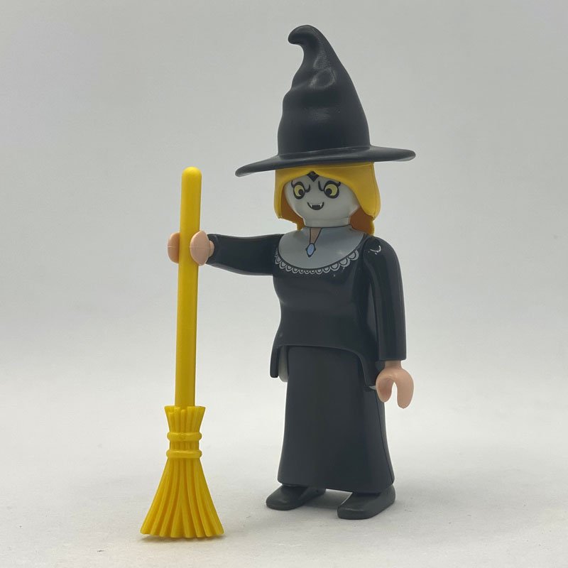 Playmobil Fantasma Bruja con Gorro