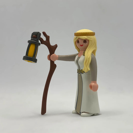 Playmobil Aldeana con Bastón y Farol FCO684