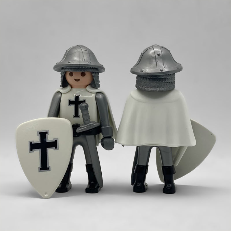 Playmobil Cruzado Cruz Negra FCO961 visto por delante y por detrás