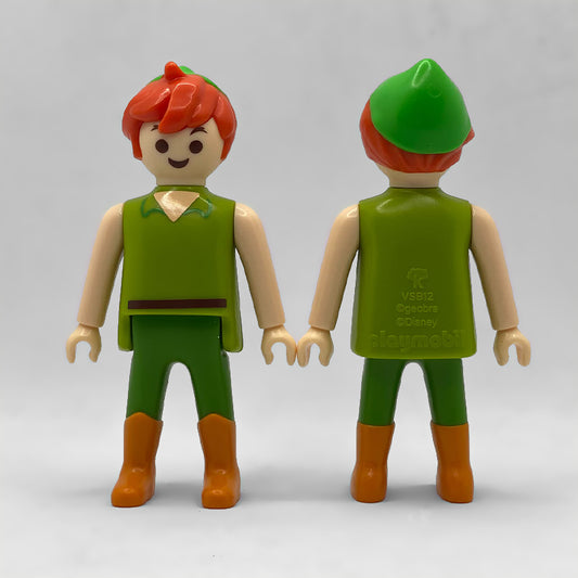 Playmobil Peter Pan Maxi FCO966 de frente y de espalda, con la marca VSB12 geobra Disney playmobil moldeada