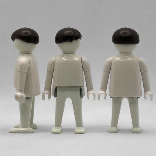 Playmobil Peluca Marrón Chocolate PEL227 montada, vista de perfil, frente y trasera